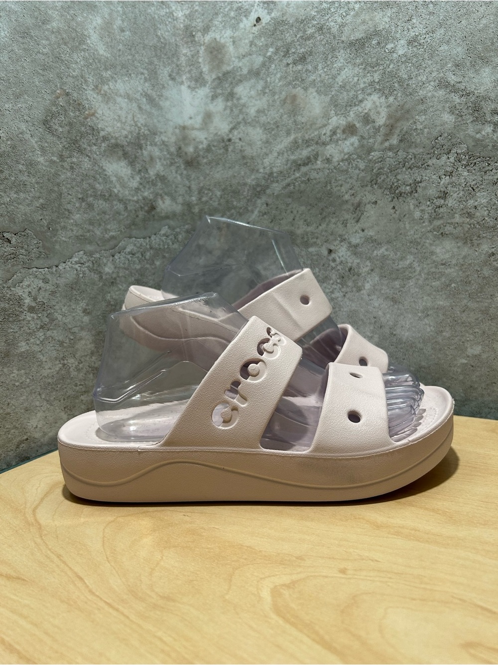 Crocs Baya Platform Sandal women’s size 8
